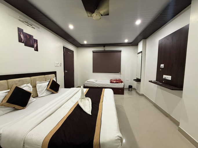 Room 5, Hotel BK International, Varanasi