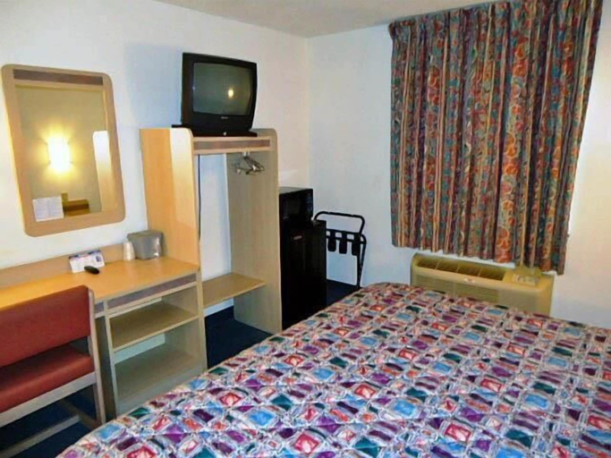 Bedroom 4, Motel 6 Gordonville PA - Lancaster PA, Lancaster