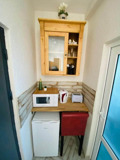 Private kitchenette 5, EFO Studios on the Beach, Tuzla