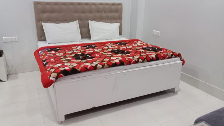 Bedroom 2, Hotel Ramdham, Faizabad