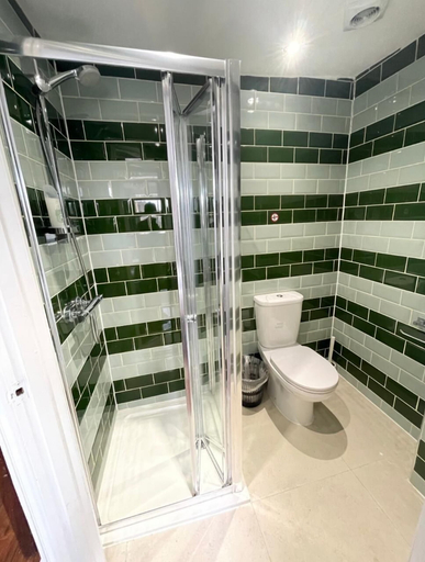 Bathroom 3, ND Hotel, London