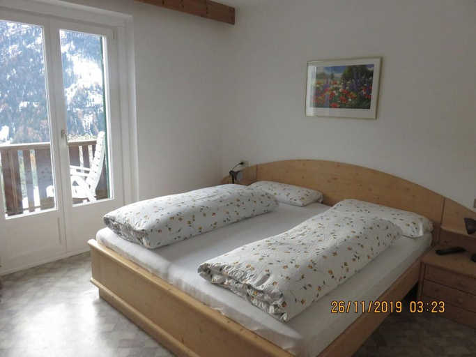 Bedroom 2, Albergo Somont, Bolzano