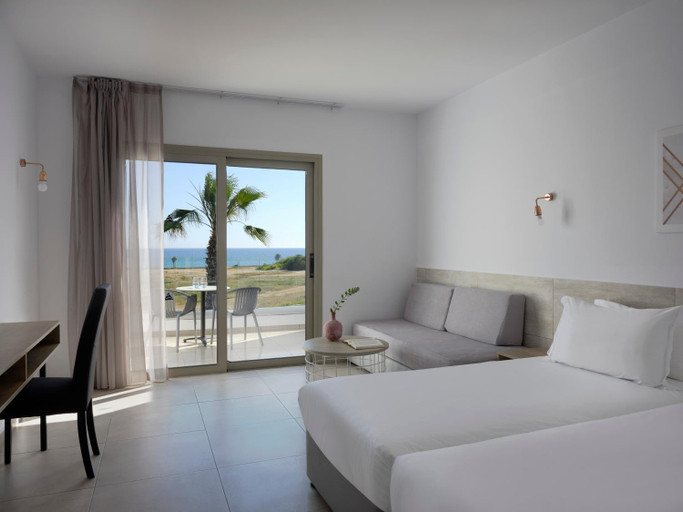 Bedroom 3, Atlantica Panthea