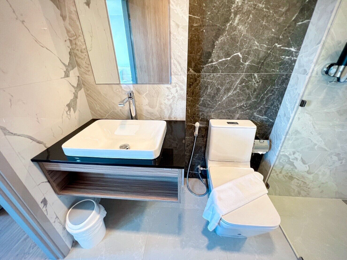 Bathroom 5, JIA HAUS Hotel Apartment, Muang Buri Ram