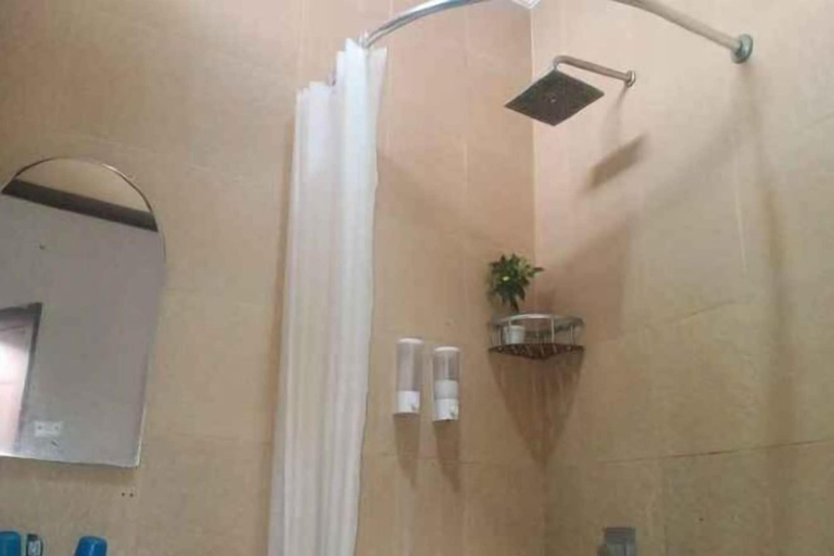 Bathroom 20