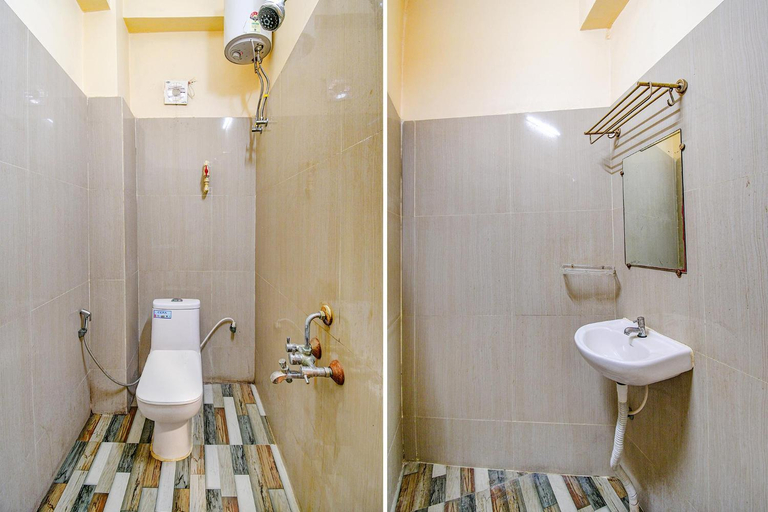 Bathroom 4, FabHotel Kamala Inn - Dankuni, Hugli