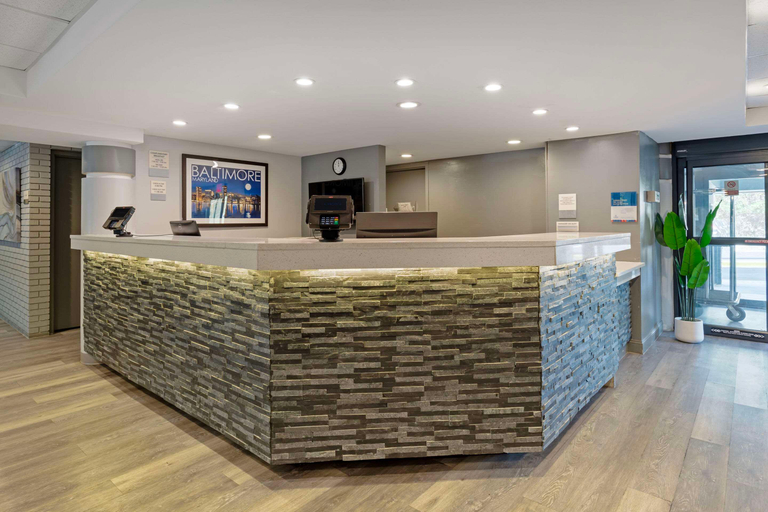 Public Area 3, Clarion Hotel & Suites BWI Airport North, Anne Arundel