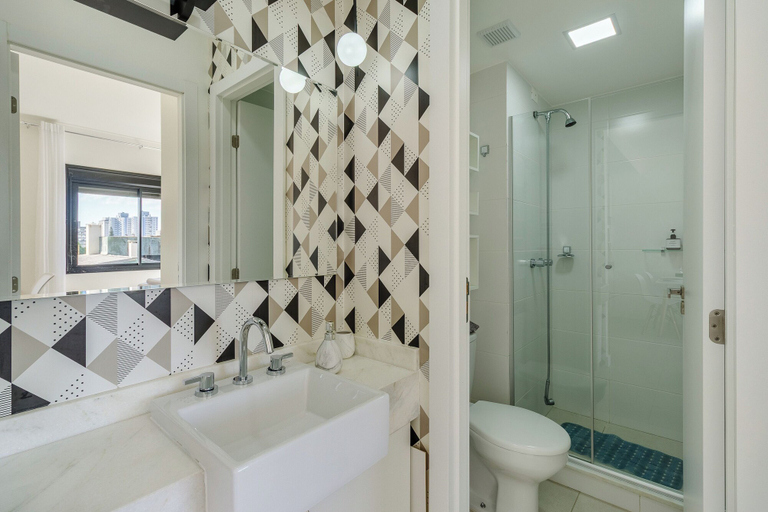 Bathroom 4, Lindo Apto em Cond. c\/ Piscina e Garagem RPF0605, Porto Alegre