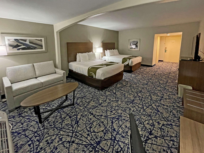 Bedroom 3, Quality Suites Houston Hobby Airport, Houston