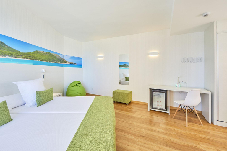 Bedroom 3, Negresco, Baleares
