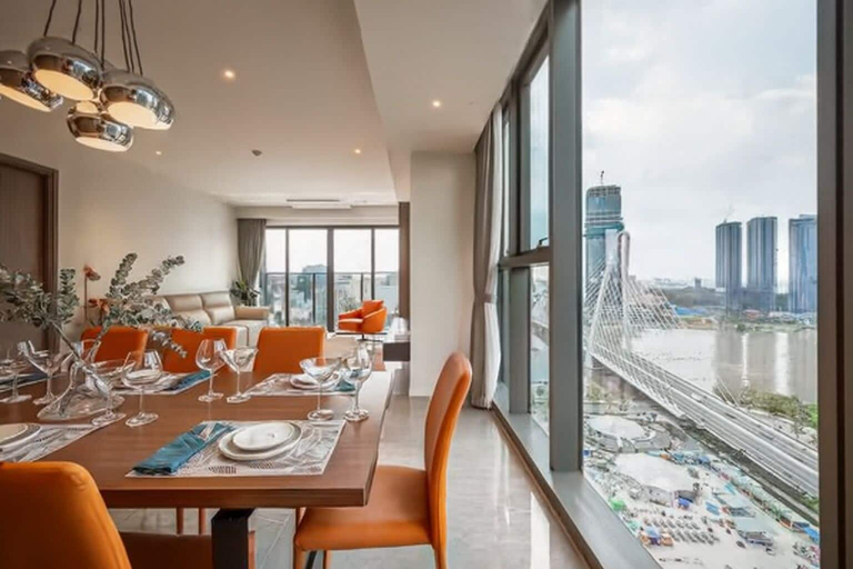 Food & Drinks, Metropole Urban Residence, District 2