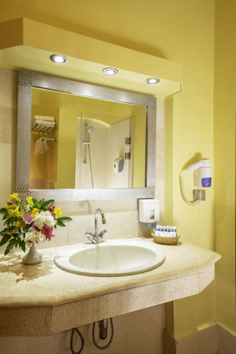 Bathroom 4, The Three Corners Rihana Resort El Gouna, Al-Ghurdaqah 2
