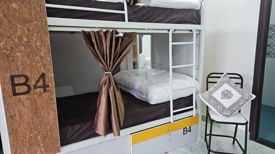 Bedroom 3, Camel S Backpackers Hostel, Dehradun