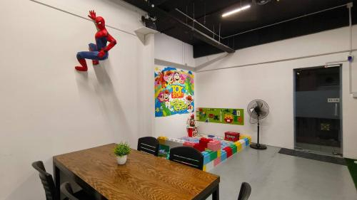 Kid’s club 4, Warisan Homestay 18pax Kota Kinabalu, Kota Kinabalu