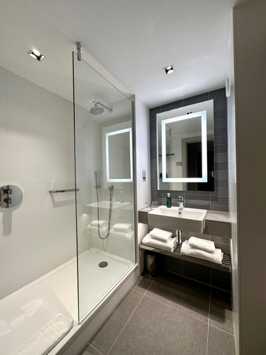 Bathroom 4, Clayton Hotel Manchester City Centre, Manchester