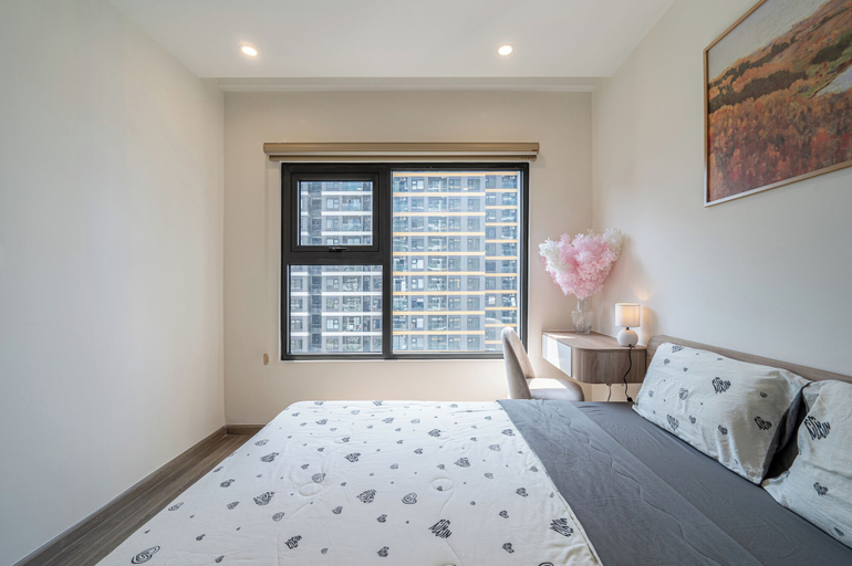 Room 2, LA Nest - Vena Nest, District 9
