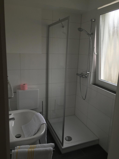 Bathroom 5, Hotel Slavia, Altenkirchen (Westerwald)