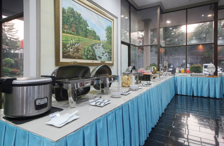 Food & Drinks 5, Hotel Grand Trisula, Indramayu