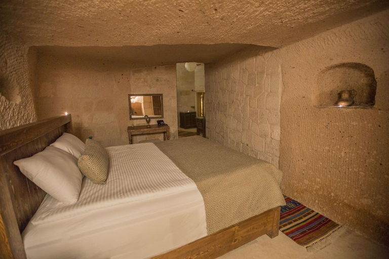 Bedroom 2, Helike Cave Hotel, Nevşehir