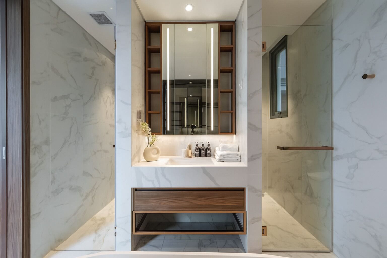Bathroom 4, Metropole Urban Residence, District 2