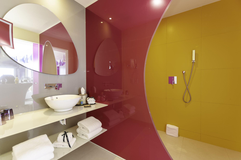 Bathroom 5, Temptation at The Tower Cancun Resort - All Inclusive - Adults Only, Benito Juárez