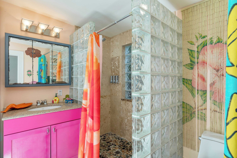 Bathroom 4, Tennessee Williams by Avantstay Funky Design + Pool, Monroe