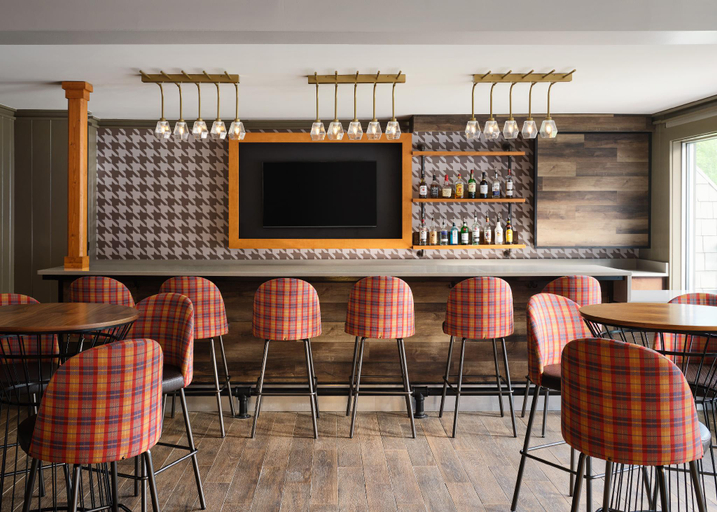 Food & Drinks 3, Killington Mountain Lodge, Tapestry Collection by Hilton, Rutland