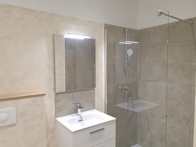 Bathroom, A Caserella, Haute-Corse