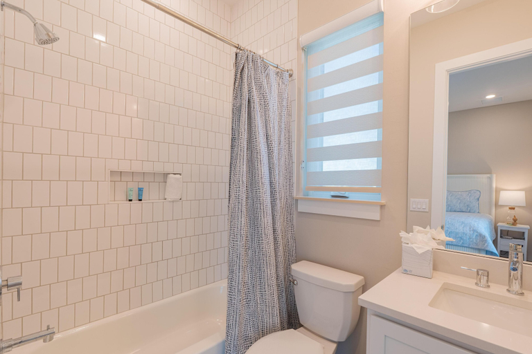 Bathroom 3, Mod Cottage, Lee