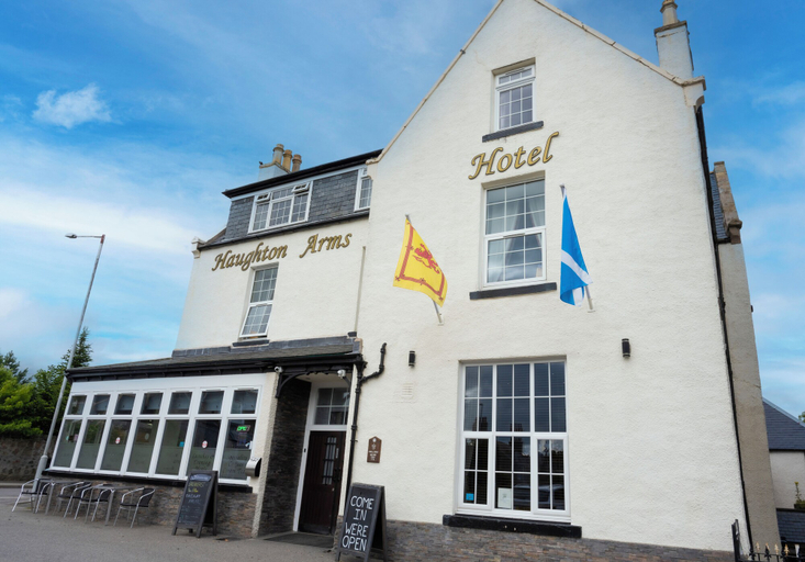 Exterior & Views 2, Haughton Arms Hotel, Aberdeenshire
