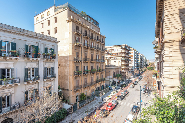 Others 4, Accordi a Palermo by Wonderful Italy, Palermo