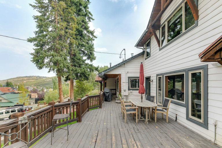 Others 4, Hillside Overlook by Avantstay Quiet Mountain Getaway w/ Incredible Views!, Summit