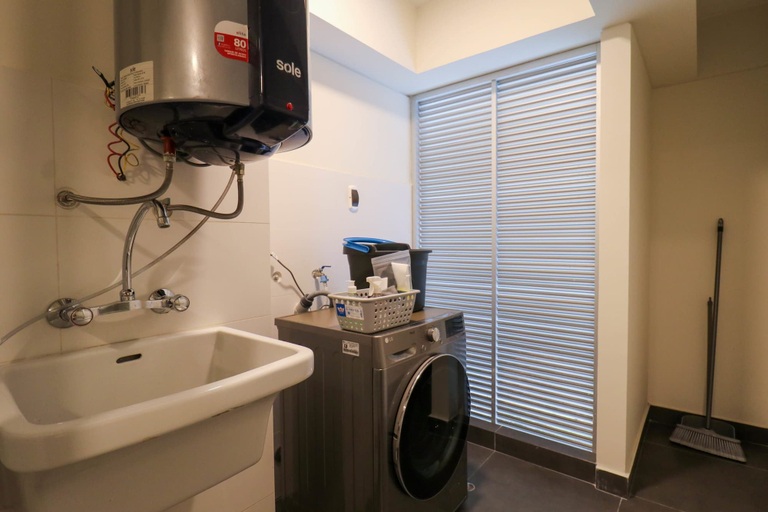 Room 5, w Breathtaking 2BR With Balcony in Miraflores, Lima
