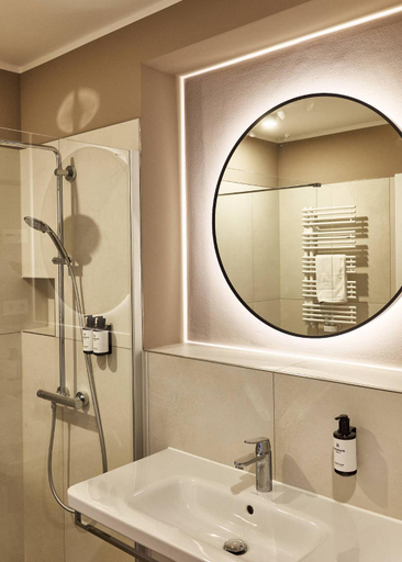 Bathroom 4, Arbio I Makro Apartments, Hamburg