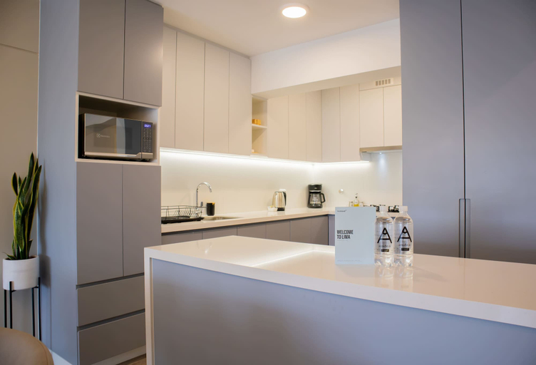 Room 5, w Amazing 3BR w Balcony in Miraflores, Lima