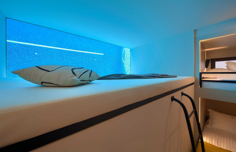 Room 3, Villa Lord With Heated Pool Jacuzzi and Sauna, Krk