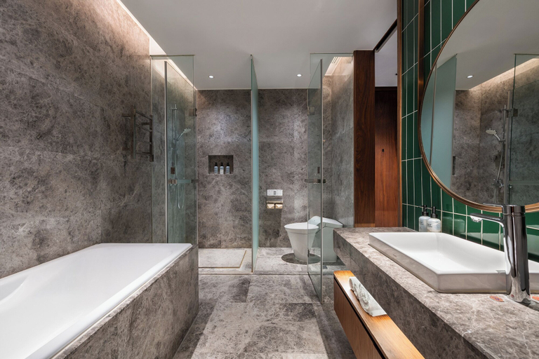 Bathroom 5, Novotel Shanghai Baoshan Jiusi, Shanghai