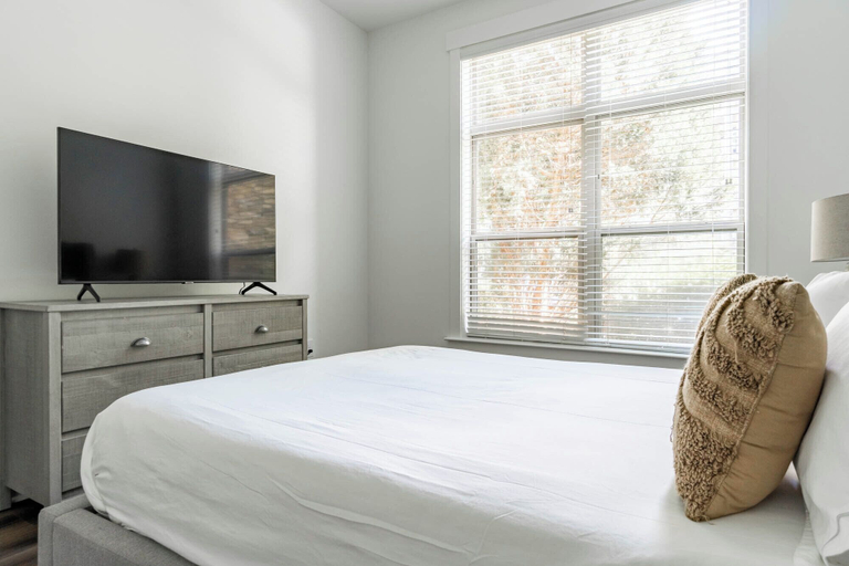 Bedroom 3, Landing Weston Lakeside Apartments, Wake