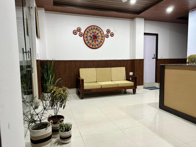 Public Area, The Dew Drop Hotel, Kamrup Metropolitan