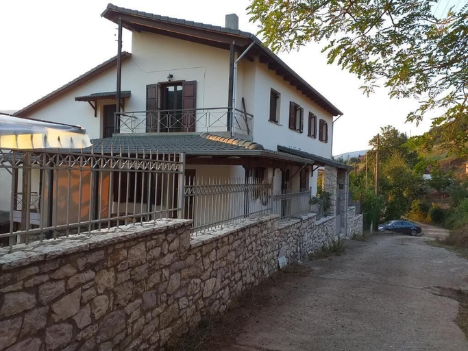 Room 5, Villa Nausika - Tranquil Peloponnese Stone Nest, West Greece