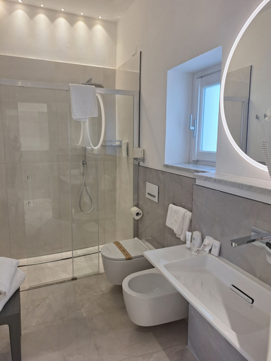 Bathroom 5, Villa Maria Teresa Boutique Hotel, Latina