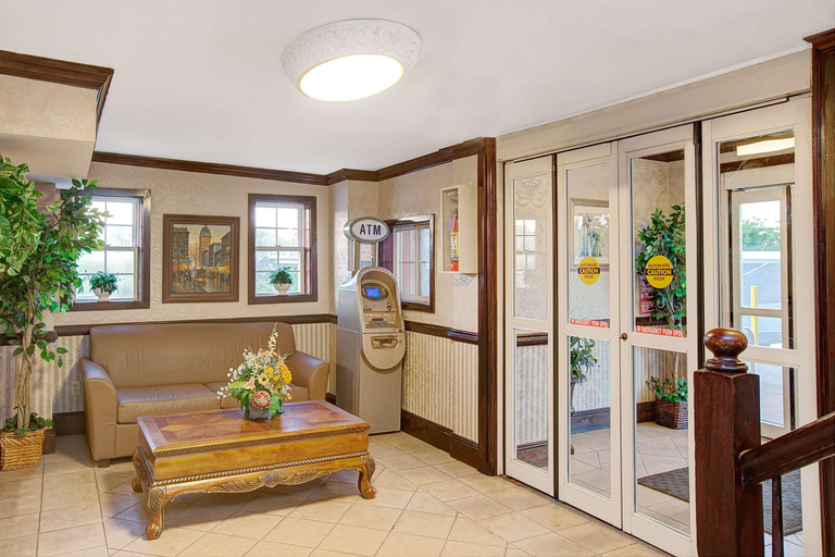 Public Area, Days Inn by Wyndham Ridgefield NJ, Bergen
