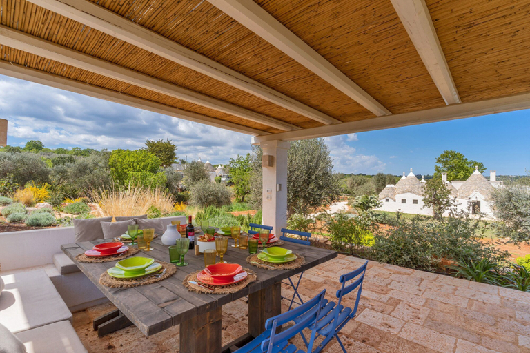 Room 3, Trulli Pietra Rossa With Pool by Wonderful Italy, Brindisi