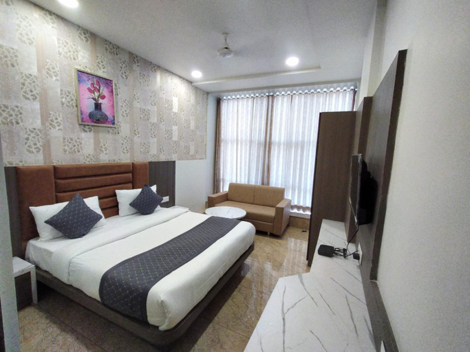 Others 5, Hotel Lee Pride, Anand