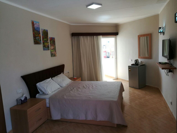 Bedroom 2, Andalusia Blue Beach Hurghada, Al-Ghurdaqah
