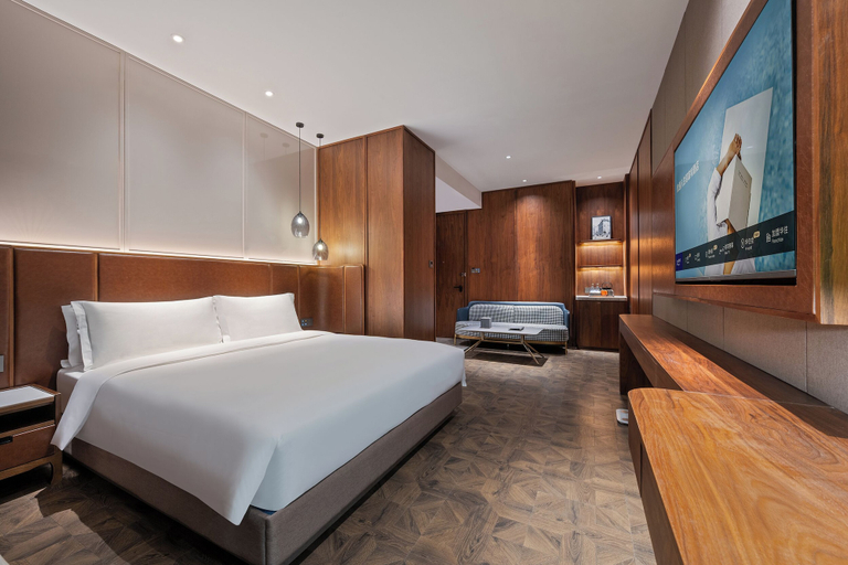 Bedroom 2, Novotel Shanghai Baoshan Jiusi, Shanghai