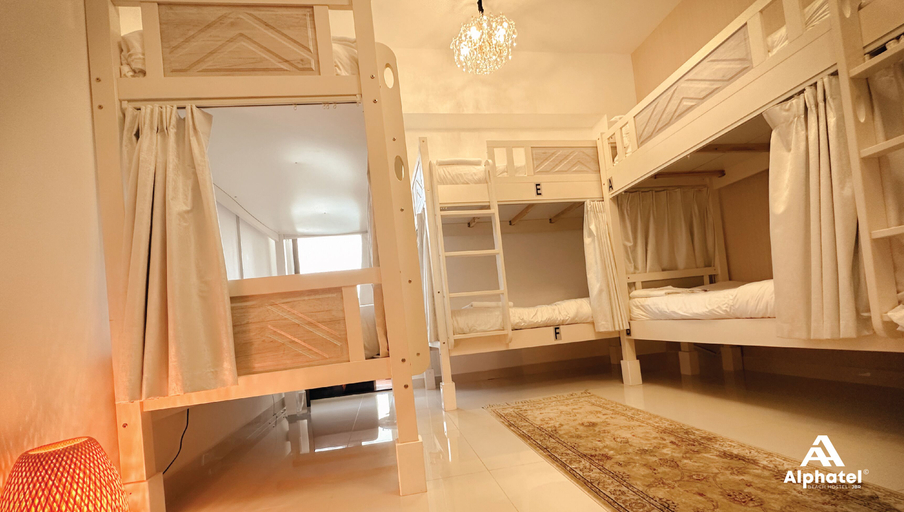 Bedroom 4, Alphatel Beach Hostel JBR, Dubai
