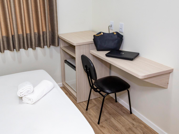 Bedroom 3, Hotel Vitoria - Itajai, Itajaí