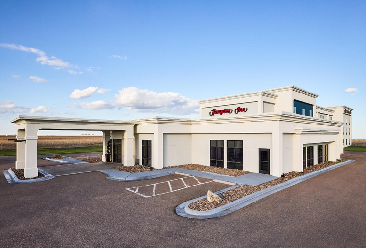 Exterior & Views 1, Hampton Inn Colby, Thomas