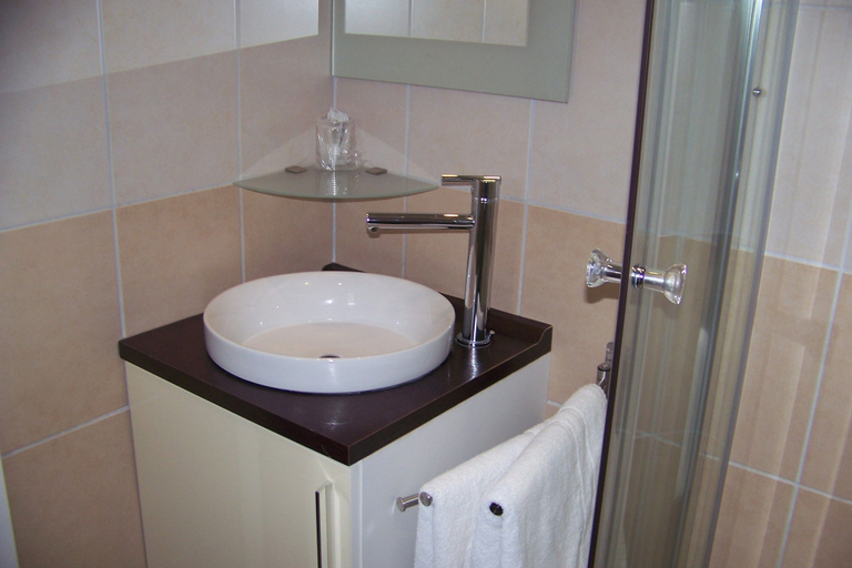 Bathroom 5, Hotel Bal, Pas-de-Calais